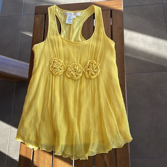 Studio M Tops - LIKE NEW Studio M Sleeveless Top